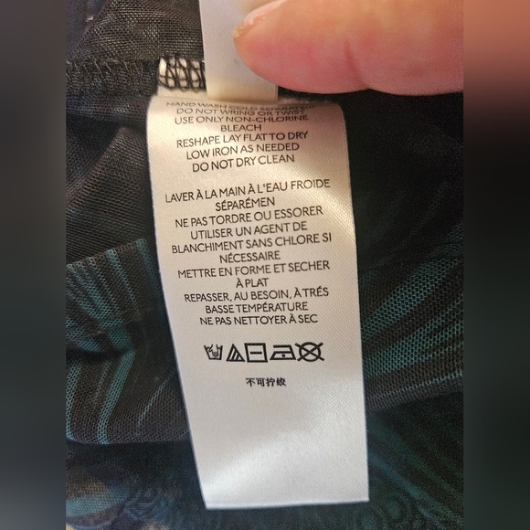 By Anthropologie- Blouse Women's S Black With Green Patern Mesh Turtle Neck - Picture 9 of 9